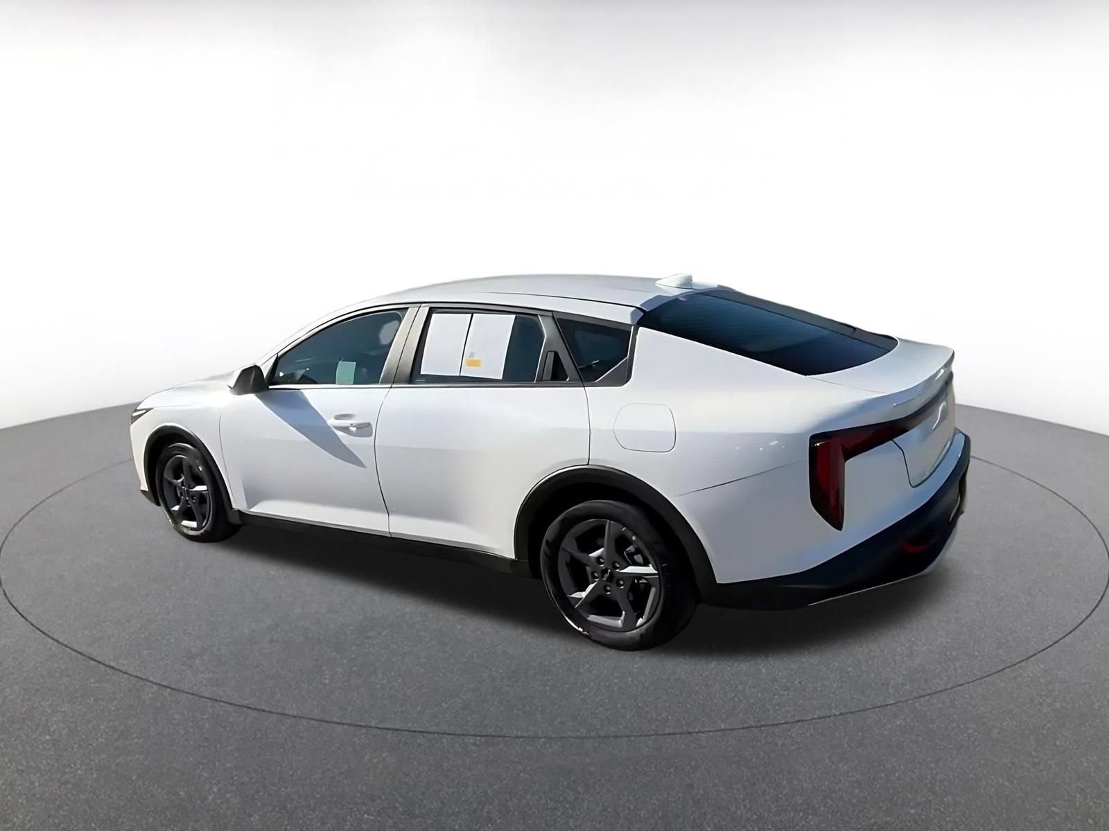 Used 2026 Kia K4 FWD image 9