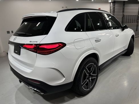 New 2026 Mercedes-Benz GLC 300 4MATIC image 11