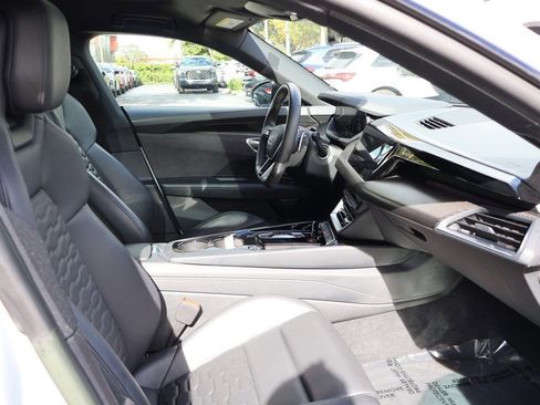 Used 2023 Audi e-tron GT Premium Plus w/ Performance Package image 32