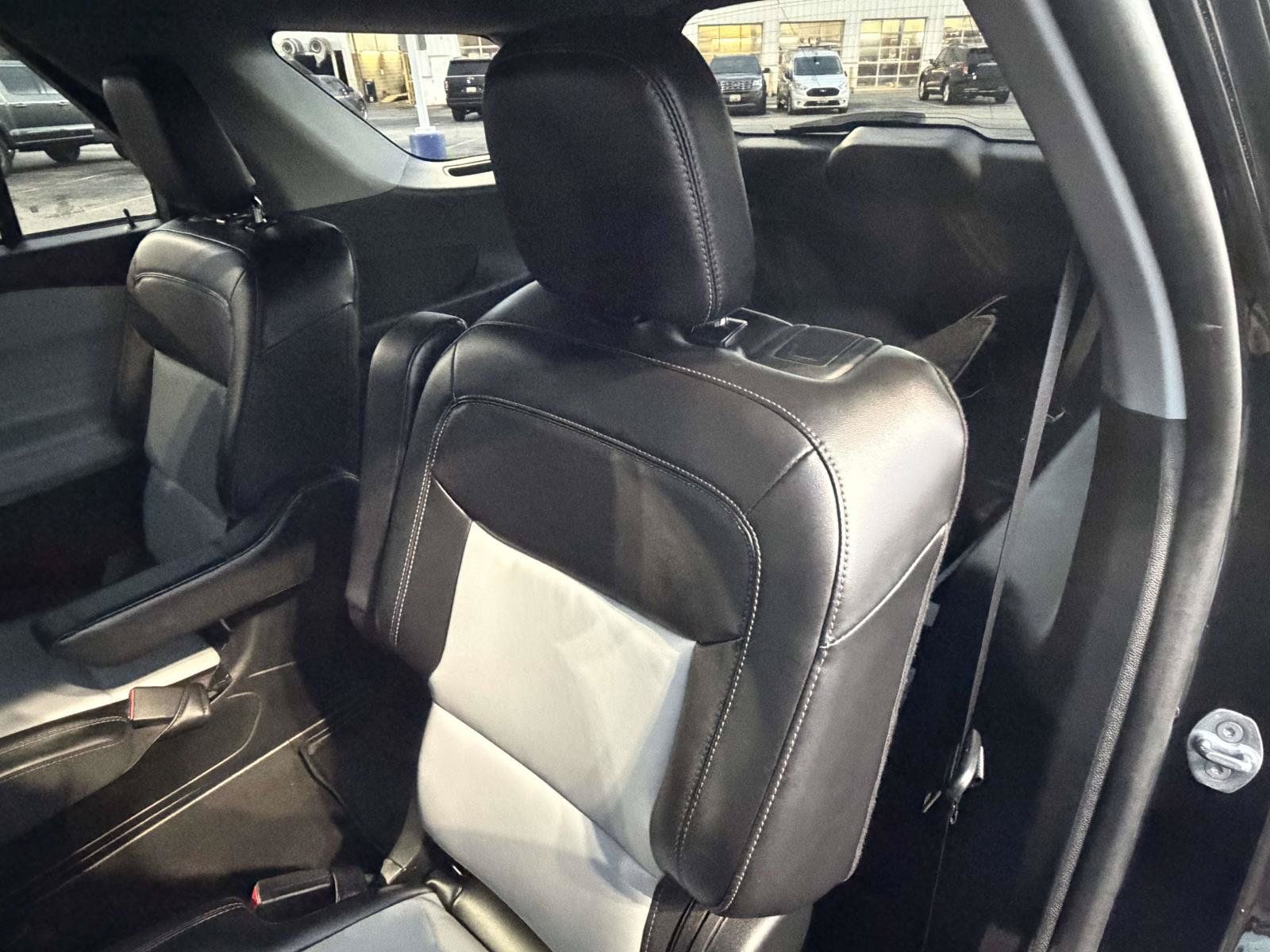 Certified 2023 Ford Explorer XLT w/ Equipment Group 202A AWD/4WD image 25