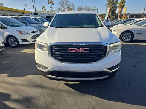 Used 2018 GMC Acadia SLE image 3