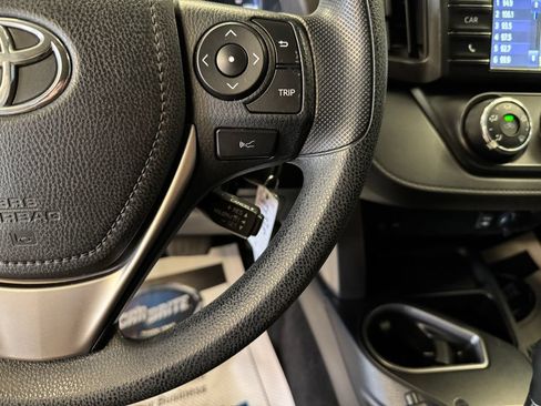 Used 2018 Toyota RAV4 LE w/ Carpet Mat Package FWD image 12