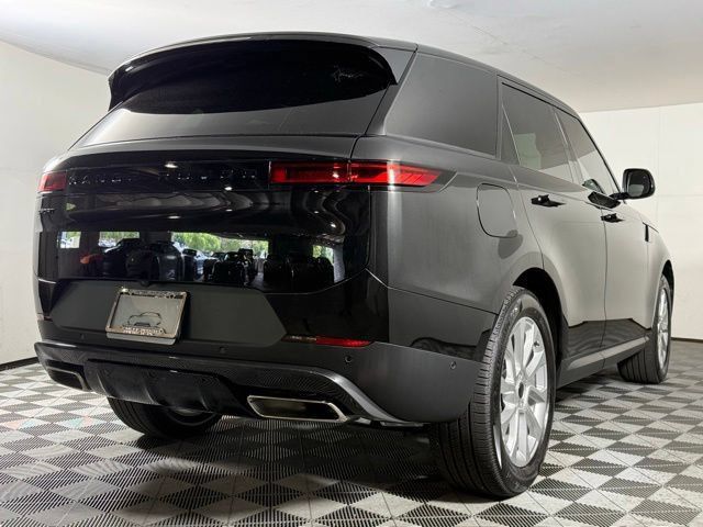 New 2026 Land Rover Range Rover Sport SE AWD/4WD image 8