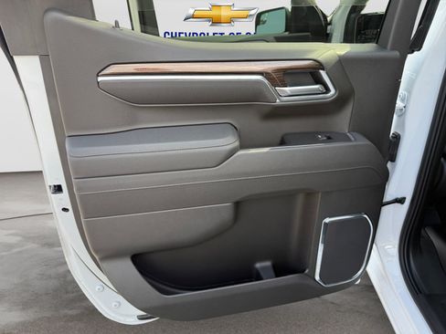 Used 2026 Chevrolet Silverado 1500 LT AWD/4WD image 20