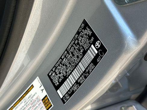 New 2026 Toyota Prius Plug-In Hybrid FWD image 34