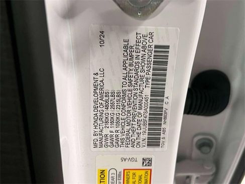 Used 2025 Acura TLX w/ Technology Package image 18