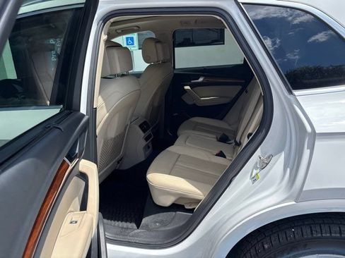 Used 2023 Audi Q5 2.0T Premium Plus w/ Premium Plus Package AWD/4WD image 24