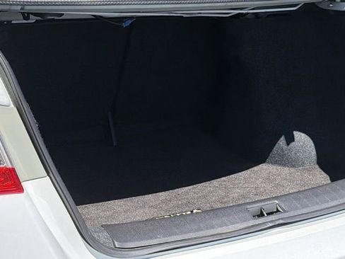 Used 2015 Nissan Sentra SV w/ Style Package FWD image 27