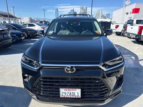 Used 2026 Toyota Grand Highlander AWD image 8