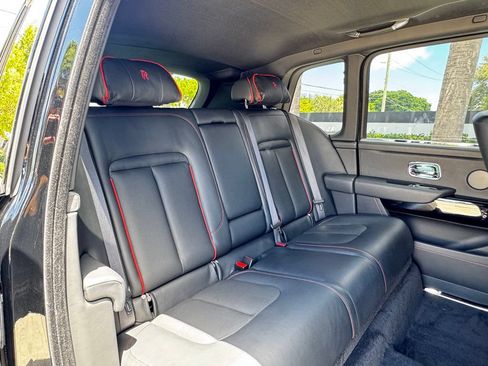Used 2021 Rolls-Royce Cullinan AWD/4WD image 33