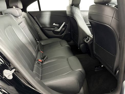 Used 2021 Mercedes-Benz CLA 250 4MATIC image 36