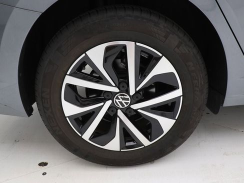 Used 2024 Volkswagen Jetta S image 10