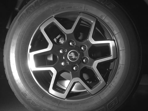 Used 2022 Ford Bronco Outer Banks AWD/4WD image 13