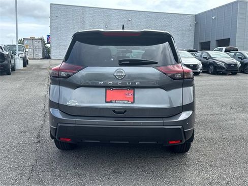 New 2026 Nissan Rogue S image 5