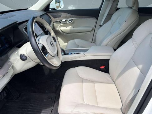 Certified 2023 Volvo XC90 B5 Plus w/ Protection Package Premier AWD/4WD image 5
