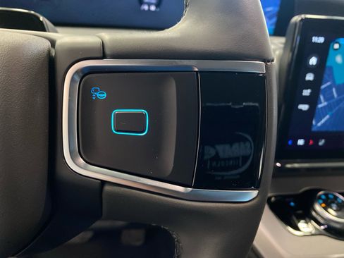 New 2026 Ford Expedition Active image 24