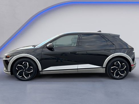 Certified 2022 Hyundai Ioniq 5 Limited w/ Cargo Package image 11