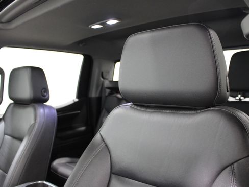Used 2022 Chevrolet Silverado 1500 LT Trail Boss w/ Convenience Package II AWD/4WD image 4