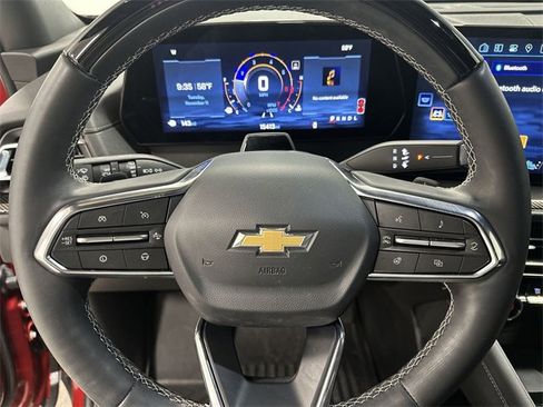 Used 2025 Chevrolet Traverse High Country image 18