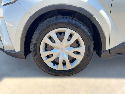 Used 2021 Toyota C-HR LE image 10