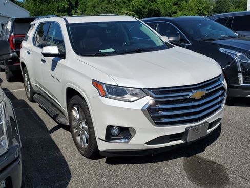 Used 2019 Chevrolet Traverse High Country w/ LPO, Floor Liner Package AWD/4WD image 2