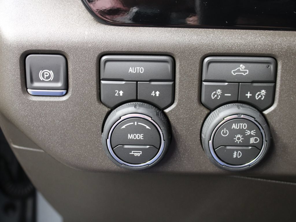 Used 2026 Chevrolet Silverado 1500 RST w/ RST Select Package AWD/4WD image 49