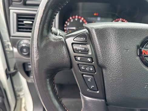 Used 2020 Nissan Titan PRO-4X w/ Pro-4x Convenience Package image 15