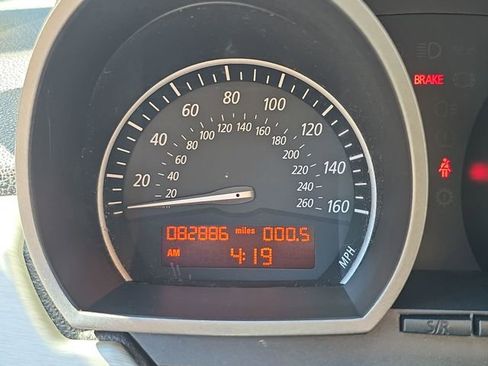 Used 2003 BMW Z4 2.5i image 13