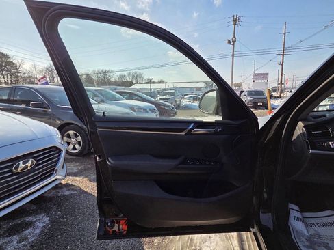 Used 2017 BMW X3 xDrive28i image 8