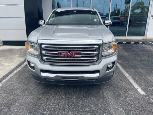 Used 2018 GMC Canyon SLT w/ Driver Alert Package RWD image 2