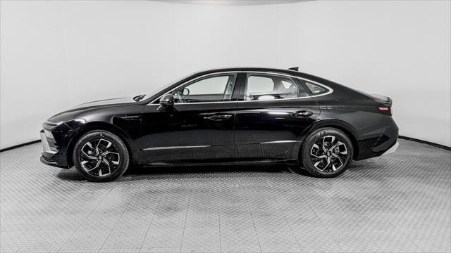 Used 2025 Hyundai Sonata SEL FWD image 3