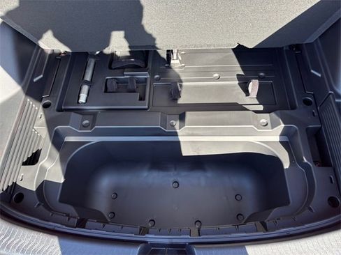 New 2025 Chevrolet Equinox EV RS image 38