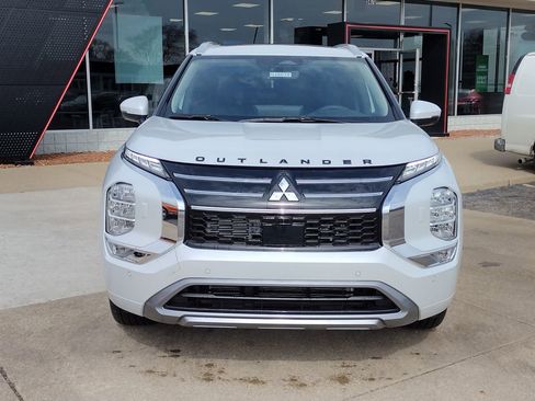 New 2026 Mitsubishi Outlander SEL image 13