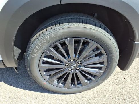 New 2026 Nissan Pathfinder SL AWD/4WD image 4