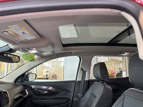 Used 2018 GMC Terrain Denali w/ Advanced Safety Package image 14