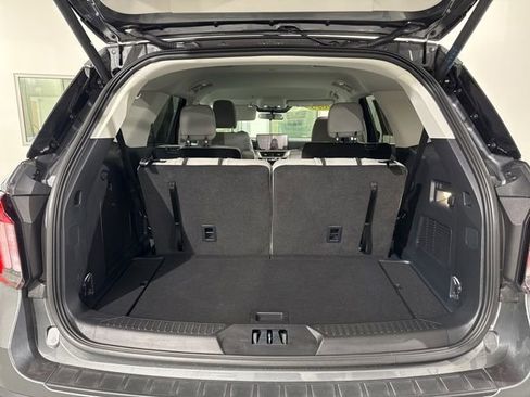 Used 2025 Ford Explorer Active w/ Active Comfort Package image 12