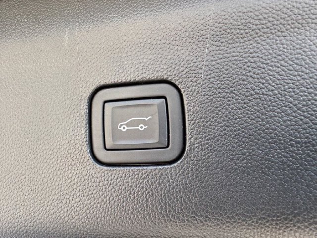 Used 2024 Buick Enclave Essence w/ LPO, Cargo Package FWD image 12