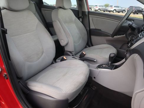 Used 2017 Hyundai Accent SE FWD image 6
