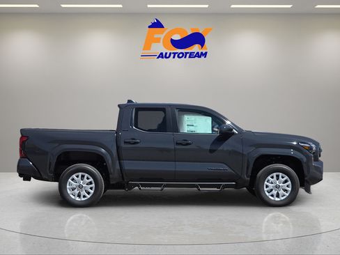 Certified 2026 Toyota Tacoma SR5 RWD image 5