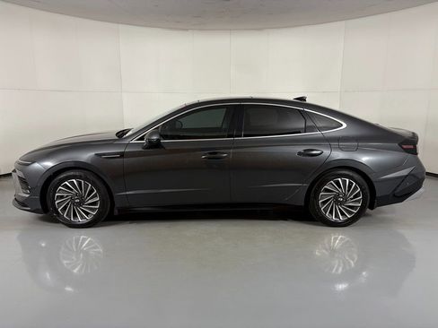 Used 2025 Hyundai Sonata Limited image 5