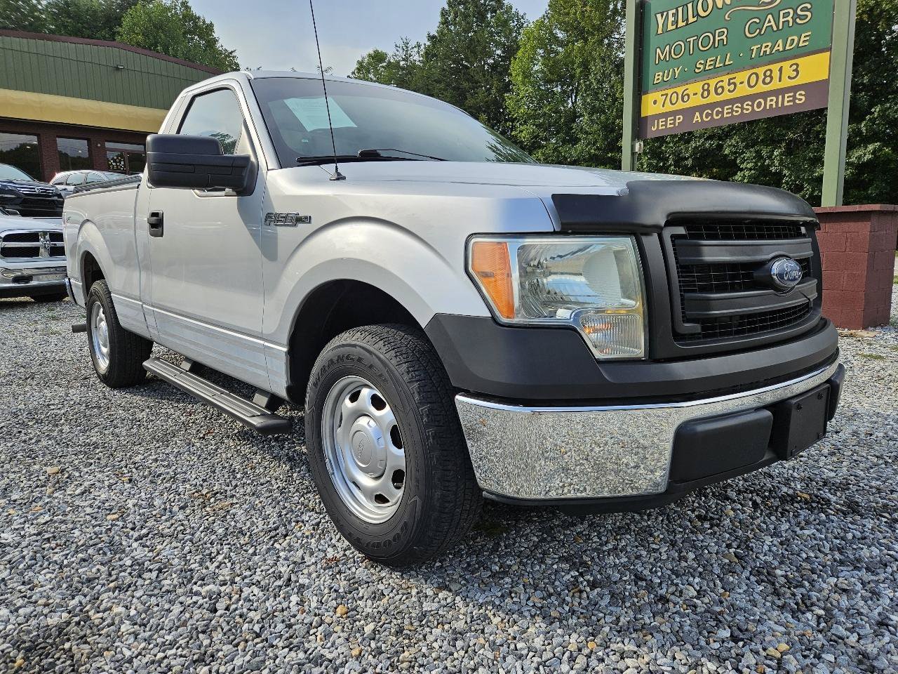 Used 2013 Ford F150 XL w/ Mid Equipment Group RWD image 3
