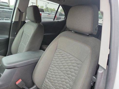 Used 2021 Chevrolet Equinox LT image 19