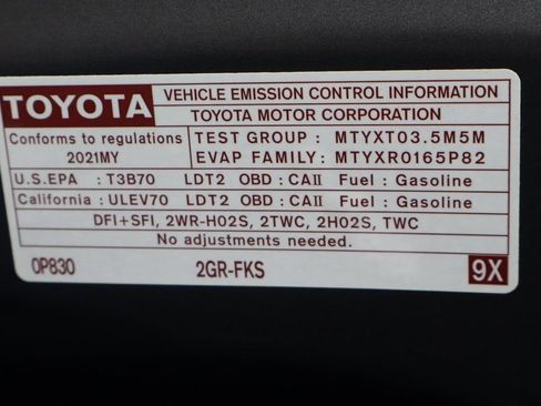 Used 2021 Toyota Highlander XLE image 14