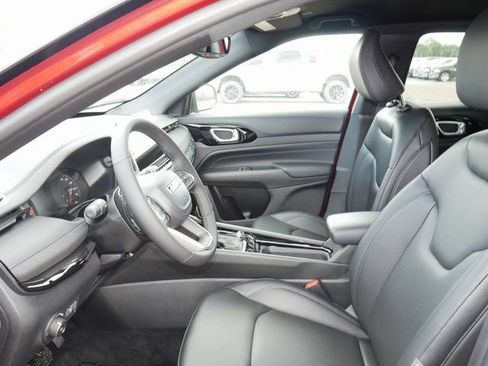 New 2026 Jeep Compass Limited image 2