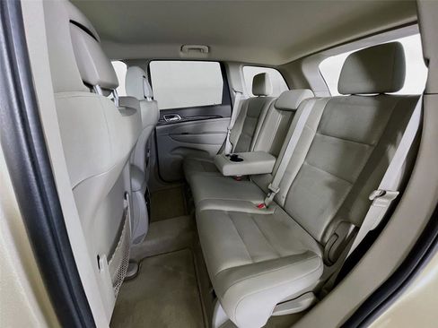 Used 2011 Jeep Grand Cherokee Laredo image 25