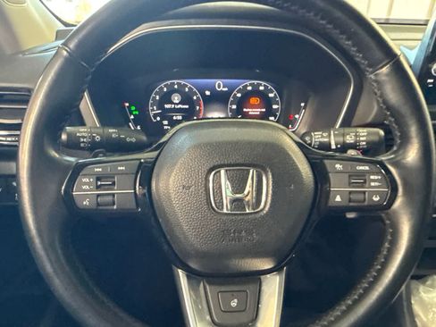 Used 2023 Honda Pilot Elite image 18