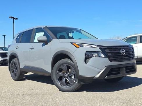 New 2026 Nissan Rogue SV w/ Cold Weather Package AWD/4WD image 2