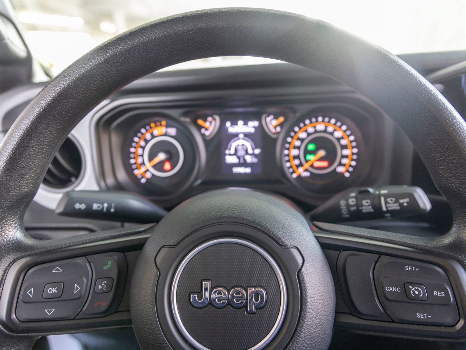 Used 2025 Jeep Wrangler Unlimited Sport AWD/4WD image 19