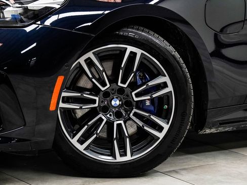 Used 2026 BMW 550e xDrive AWD/4WD image 3