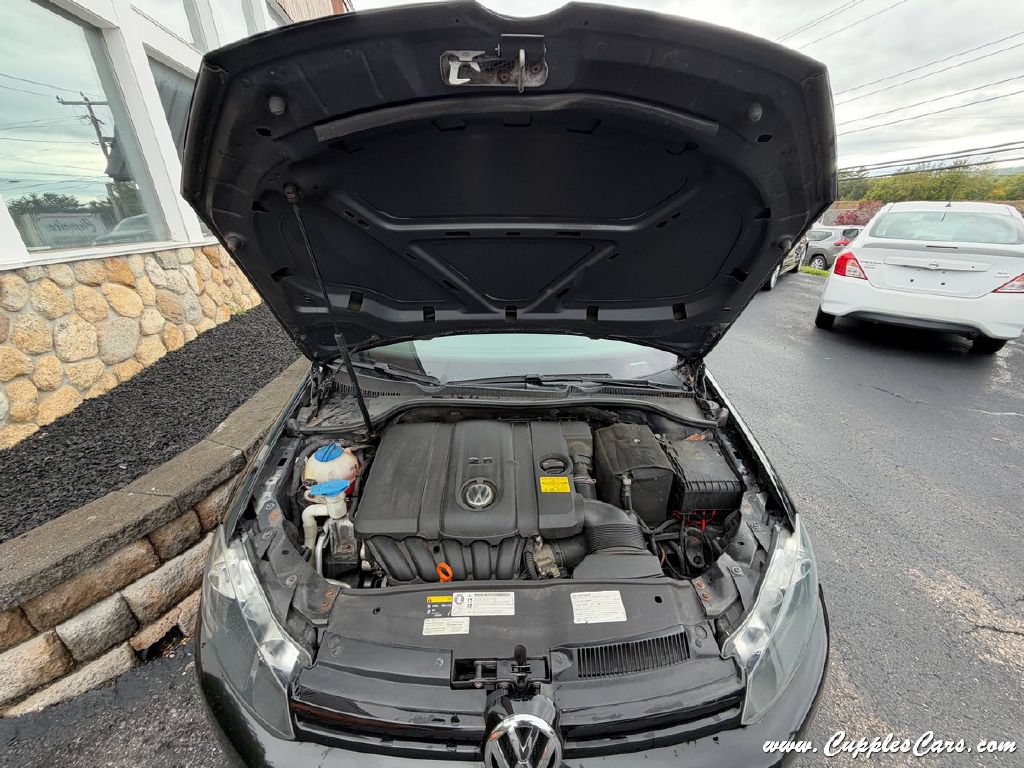 Used 2013 Volkswagen Golf 4-Door FWD image 13